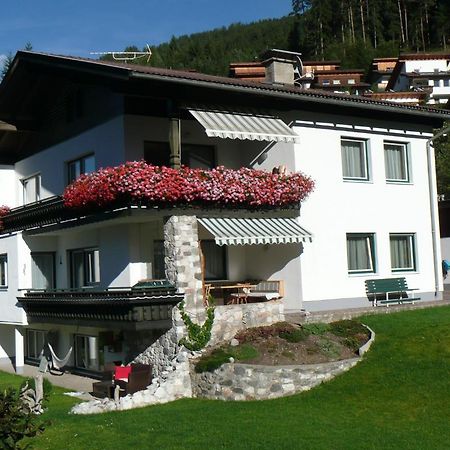 Haus Saxer Apartamento Mieders Exterior foto