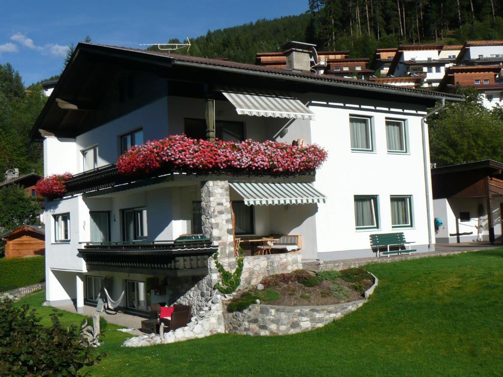 Haus Saxer Apartamento Mieders Exterior foto